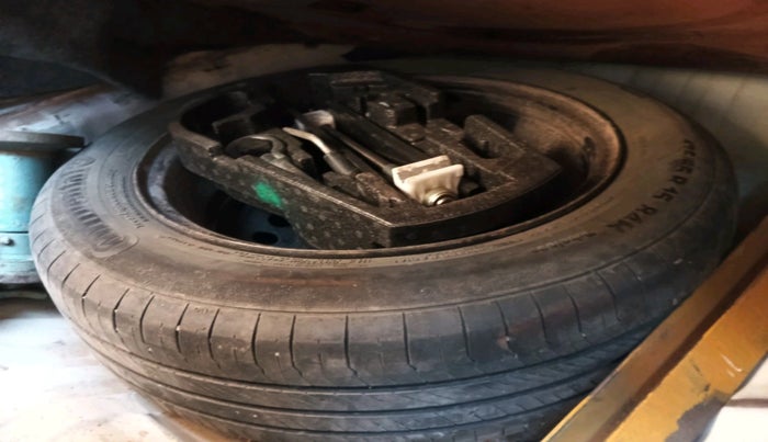 2012 Honda City 1.5L I-VTEC V AT, Petrol, Automatic, 1,34,870 km, tyre