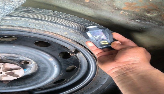 2017 Maruti IGNIS ZETA 1.2 AMT, Petrol, Automatic, 82,855 km, tyre