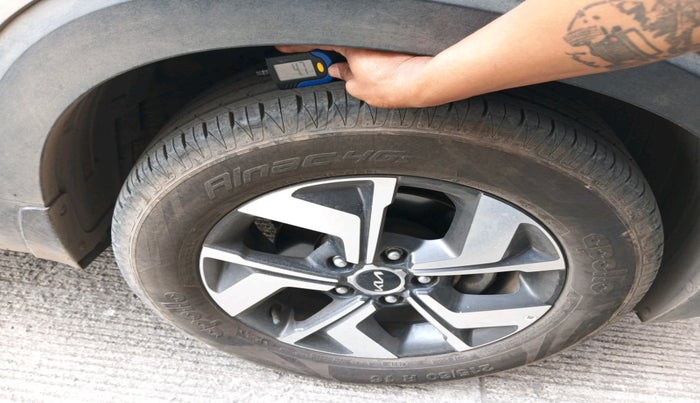 2022 KIA SONET HTX 1.5, Diesel, Manual, 40,590 km, tyre