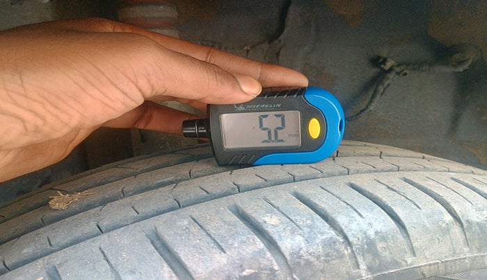 2022 Tata PUNCH ACCOMPLISHED MT CAMO EDITION, Petrol, Manual, 31,915 km, tyre