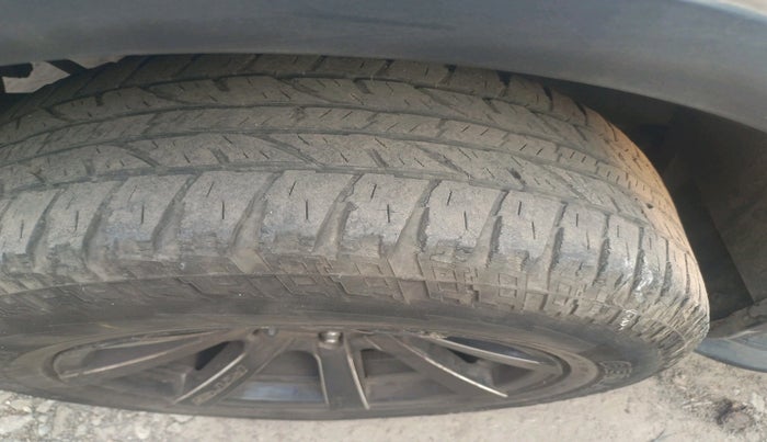 2018 Mahindra XUV500 W5, Diesel, Manual, 1,48,460 km, tyre