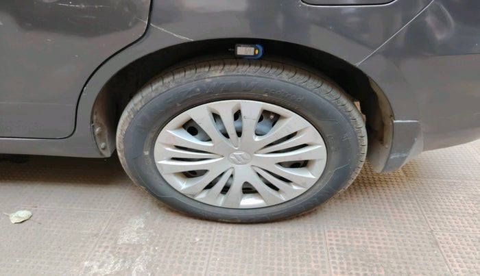 2014 Maruti Ertiga VXI CNG, CNG, Manual, 82,423 km, tyre