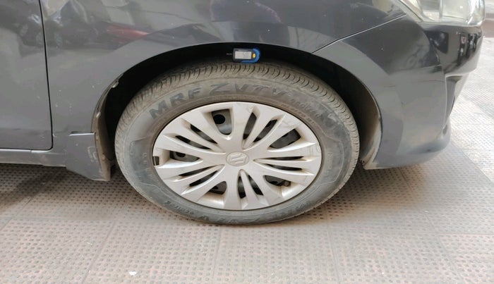 2014 Maruti Ertiga VXI CNG, CNG, Manual, 82,423 km, tyre