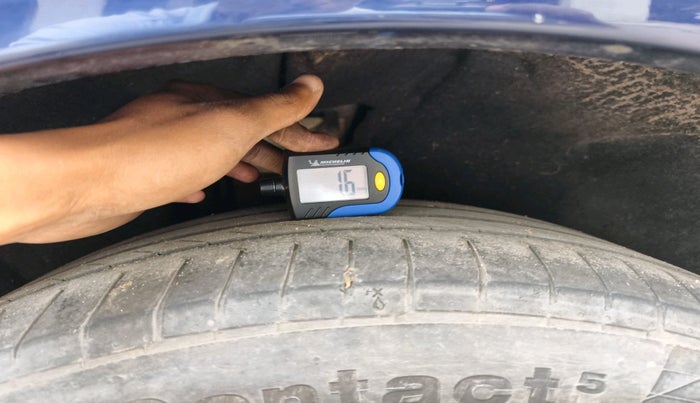 2021 Audi Q5 Technology 45 TFSI, Petrol, Automatic, 32,227 km, tyre