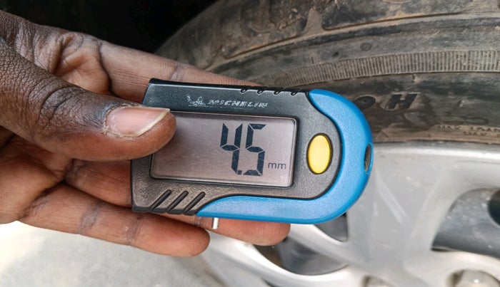 2018 Hyundai Grand i10 SPORTZ 1.2 KAPPA VTVT, Petrol, Manual, 20,956 km, tyre