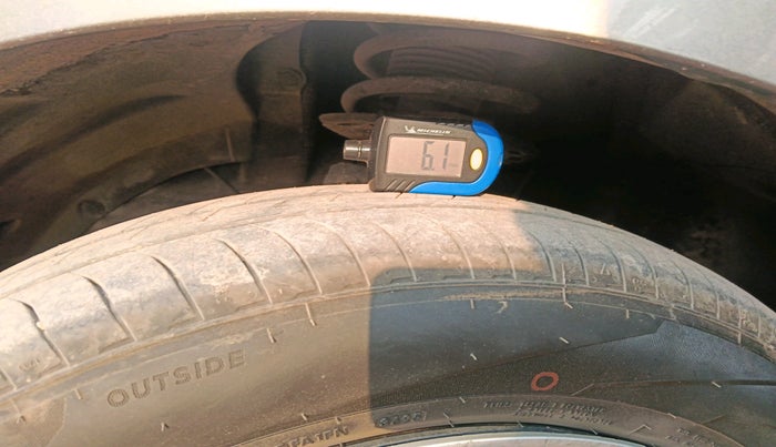 2018 Maruti Ertiga VDI 1.3, Diesel, Manual, 1,07,958 km, tyre