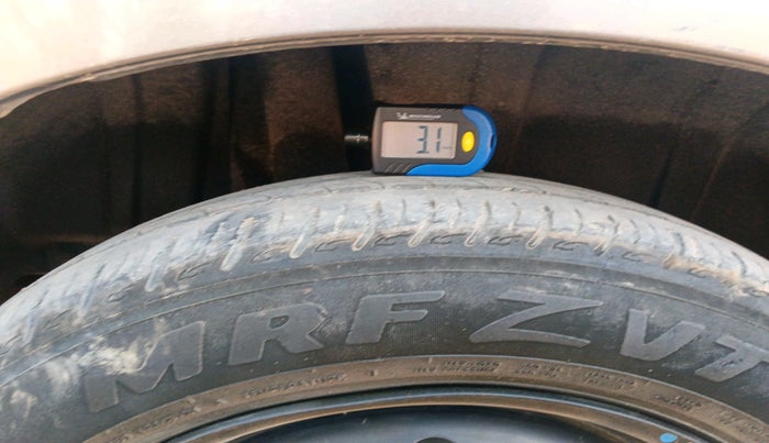 2018 Maruti Ertiga VDI 1.3, Diesel, Manual, 1,07,958 km, tyre