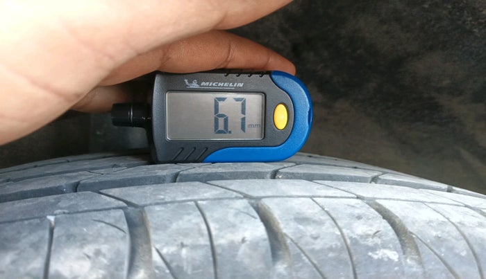 2021 KIA SONET HTX 1.0 IMT, Petrol, Manual, 74,716 km, tyre