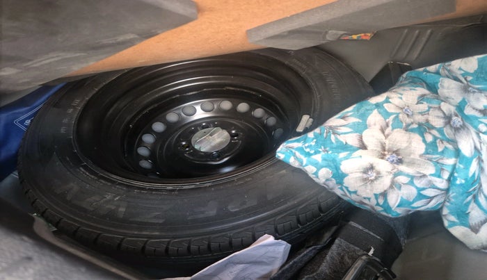 2023 Honda Amaze 1.2L I-VTEC VX CVT, Petrol, Automatic, 33,914 km, tyre