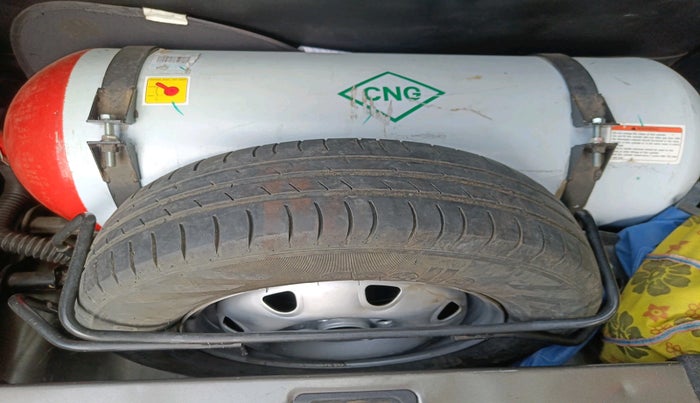 2021 Maruti New Wagon-R LXI CNG (O) 1.0, CNG, Manual, 1,12,753 km, tyre