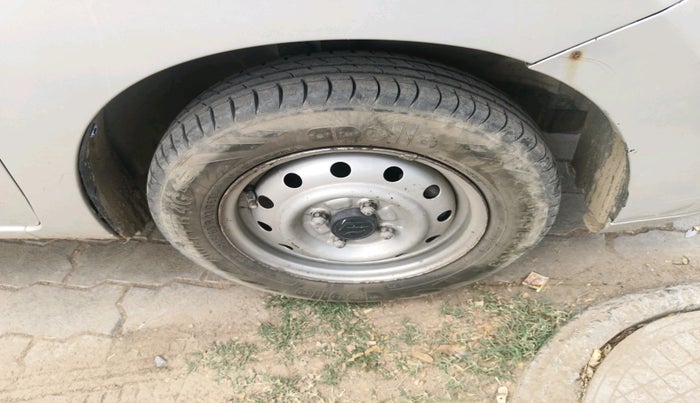 2012 Maruti Wagon R 1.0 LXI, Petrol, Manual, 83,936 km, tyre