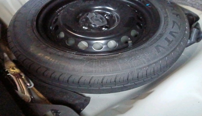 2021 Maruti Baleno DELTA PETROL 1.2, Petrol, Manual, 34,261 km, tyre