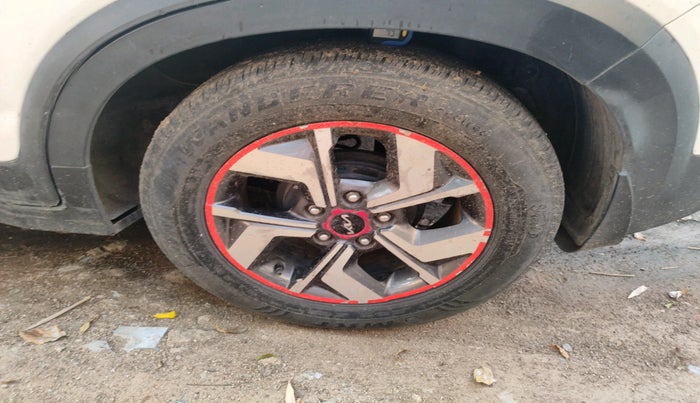 2021 KIA SONET GTX PLUS 1.5 AT, Diesel, Automatic, 31,978 km, tyre