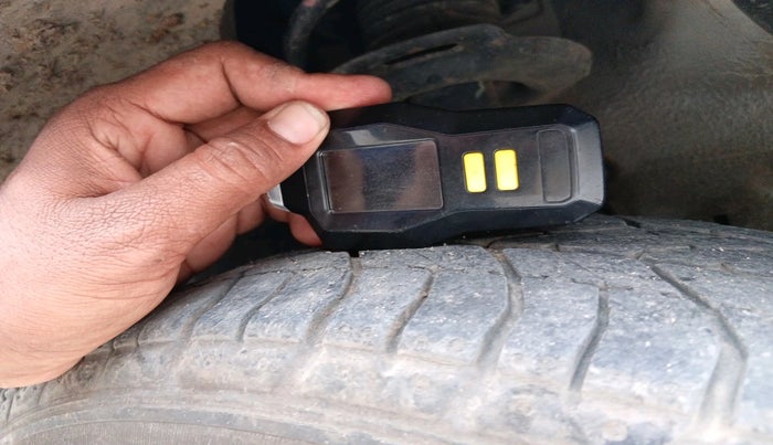 2011 Tata Indica Vista TERRA TDI, Diesel, Manual, 2,48,941 km, tyre