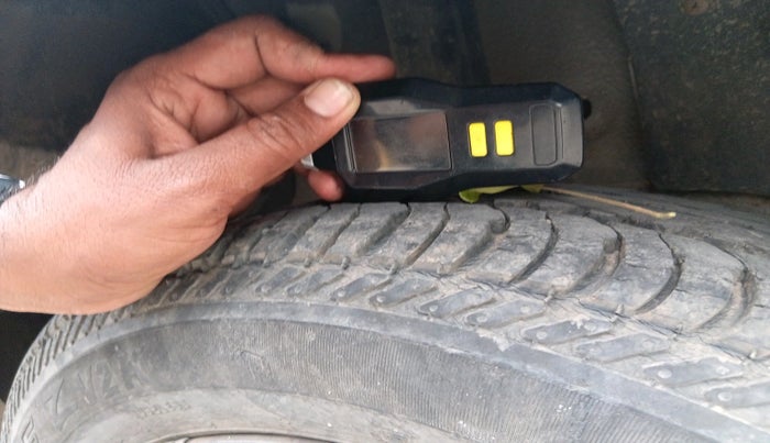 2011 Tata Indica Vista TERRA TDI, Diesel, Manual, 2,48,941 km, tyre