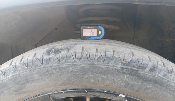 2019 Maruti Vitara Brezza ZDI PLUS AMT, Diesel, Automatic, 1,00,457 km, tyre