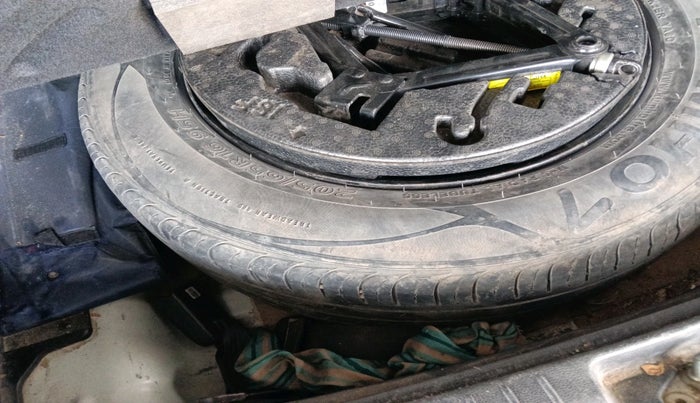 2019 Hyundai Creta SX 1.6 DIESEL, Diesel, Manual, 1,04,172 km, tyre