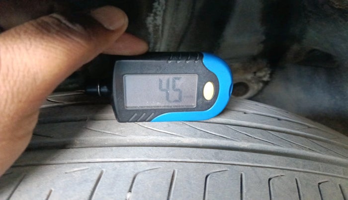 2019 Hyundai Creta SX 1.6 DIESEL, Diesel, Manual, 1,04,172 km, tyre