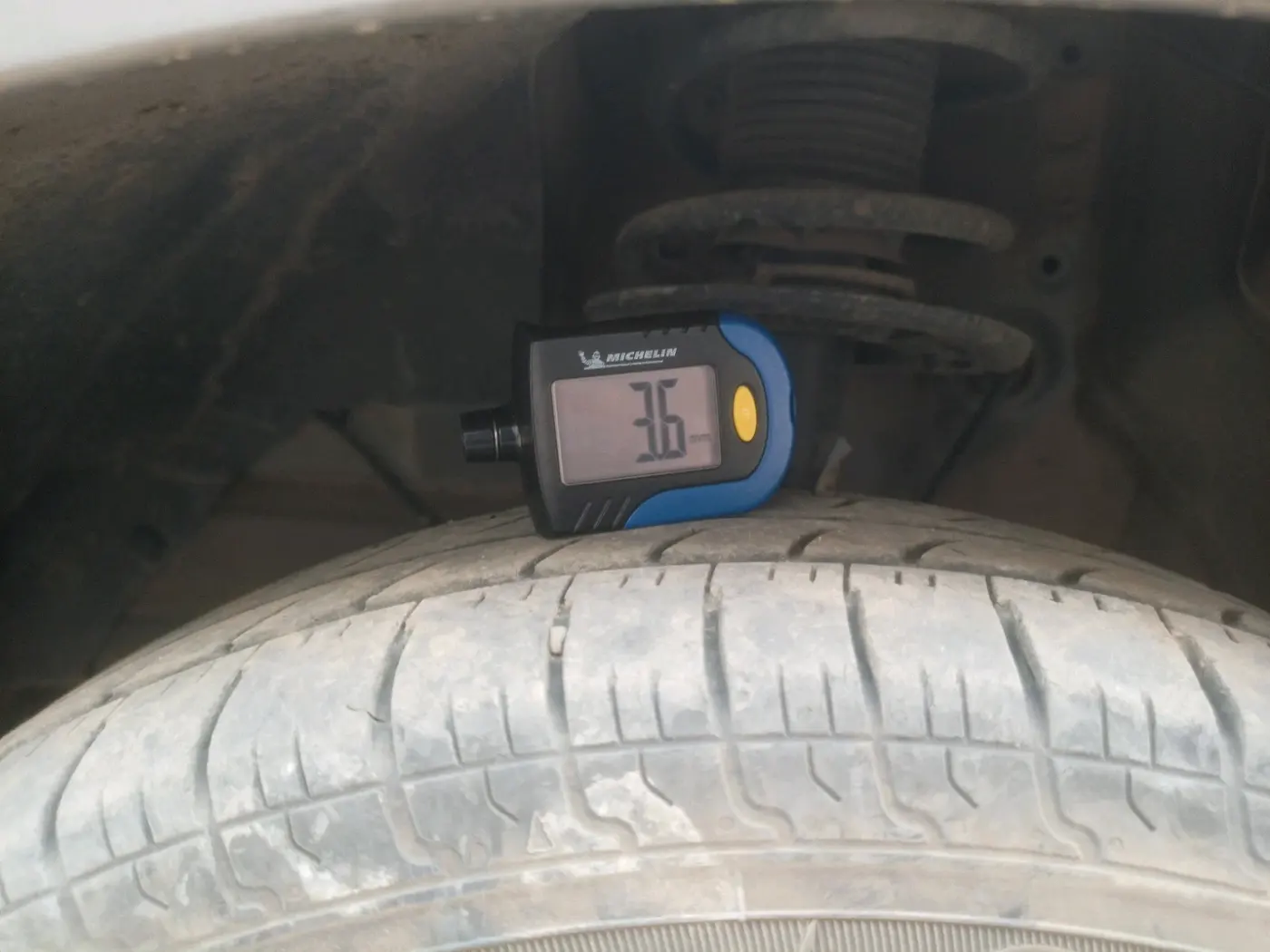 2024 Maruti Swift VXi (O), Petrol, Manual, 84,000 km, tyre