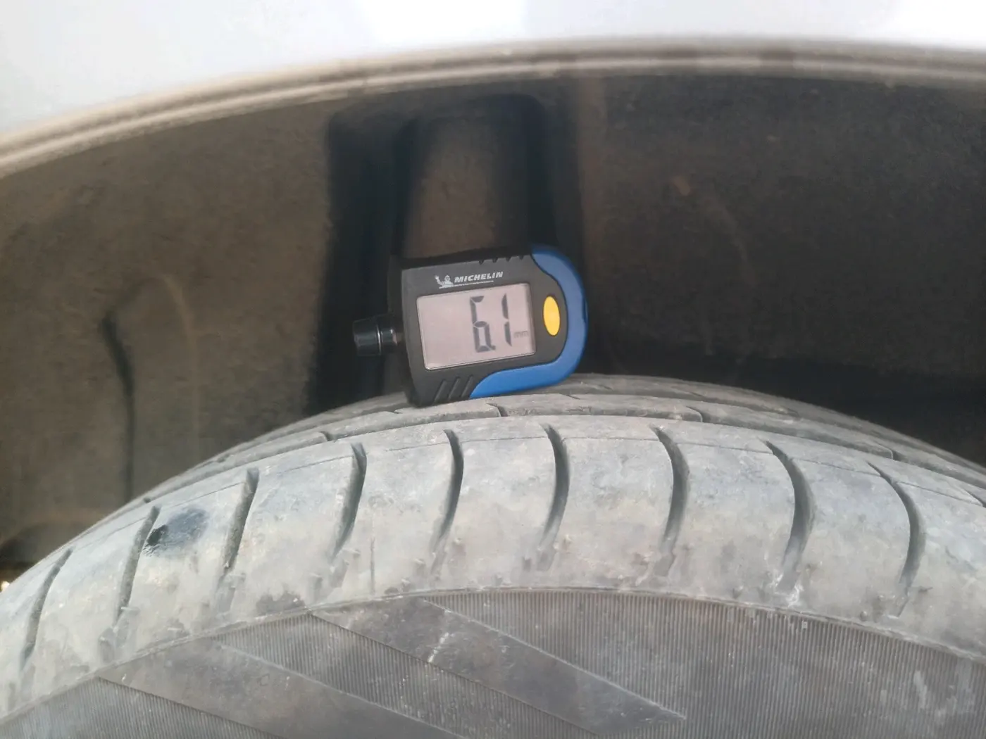 2024 Maruti Swift VXi (O), Petrol, Manual, 84,000 km, tyre