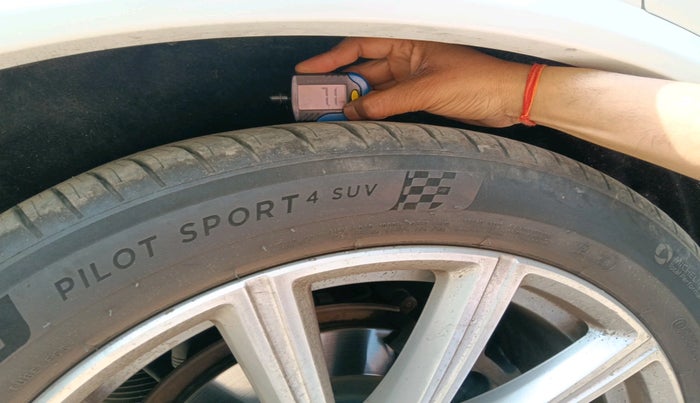 2016 Volvo XC 90 D5 Inscription, Diesel, Automatic, 54,276 km, tyre