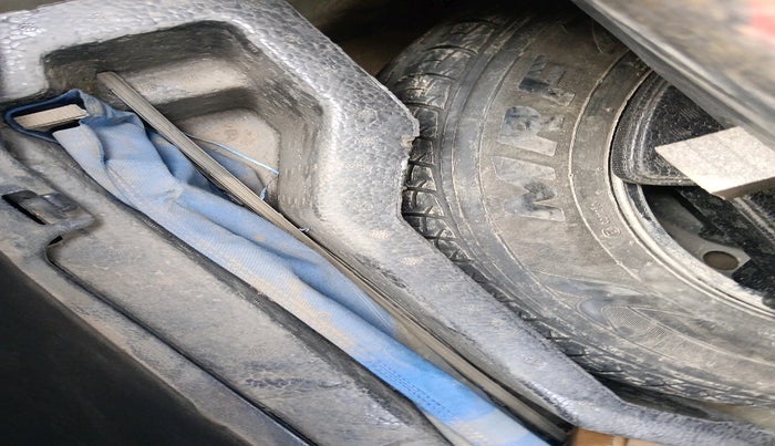 2017 Maruti Ciaz ALPHA DIESEL 1.3, Diesel, Manual, 1,58,031 km, tyre