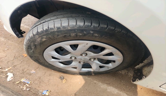 2017 Hyundai Grand i10 SPORTZ 1.2 KAPPA VTVT, Petrol, Manual, 53,558 km, tyre