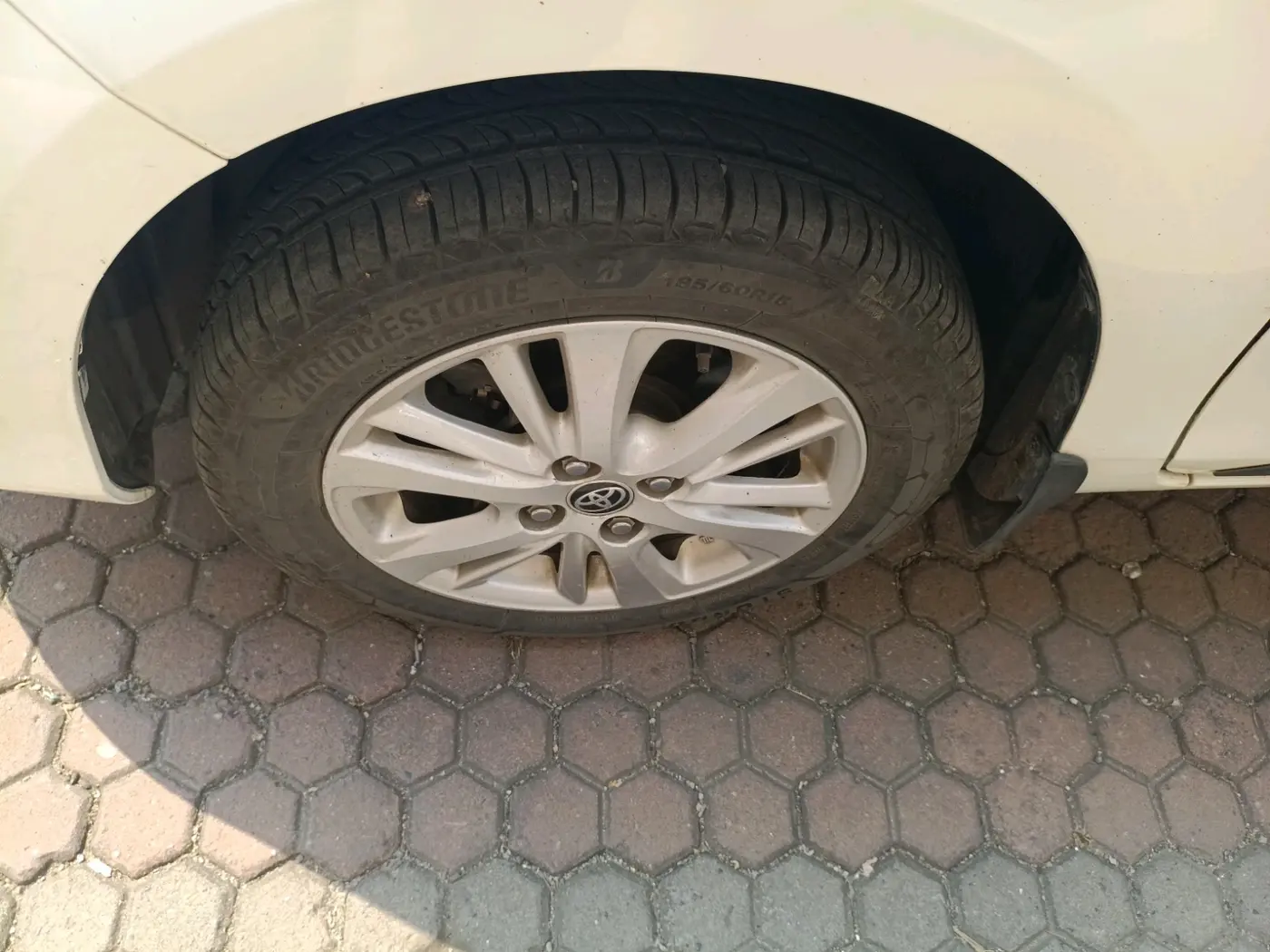 2018 Toyota YARIS V CVT, Petrol, Automatic, 93,152 km, tyre