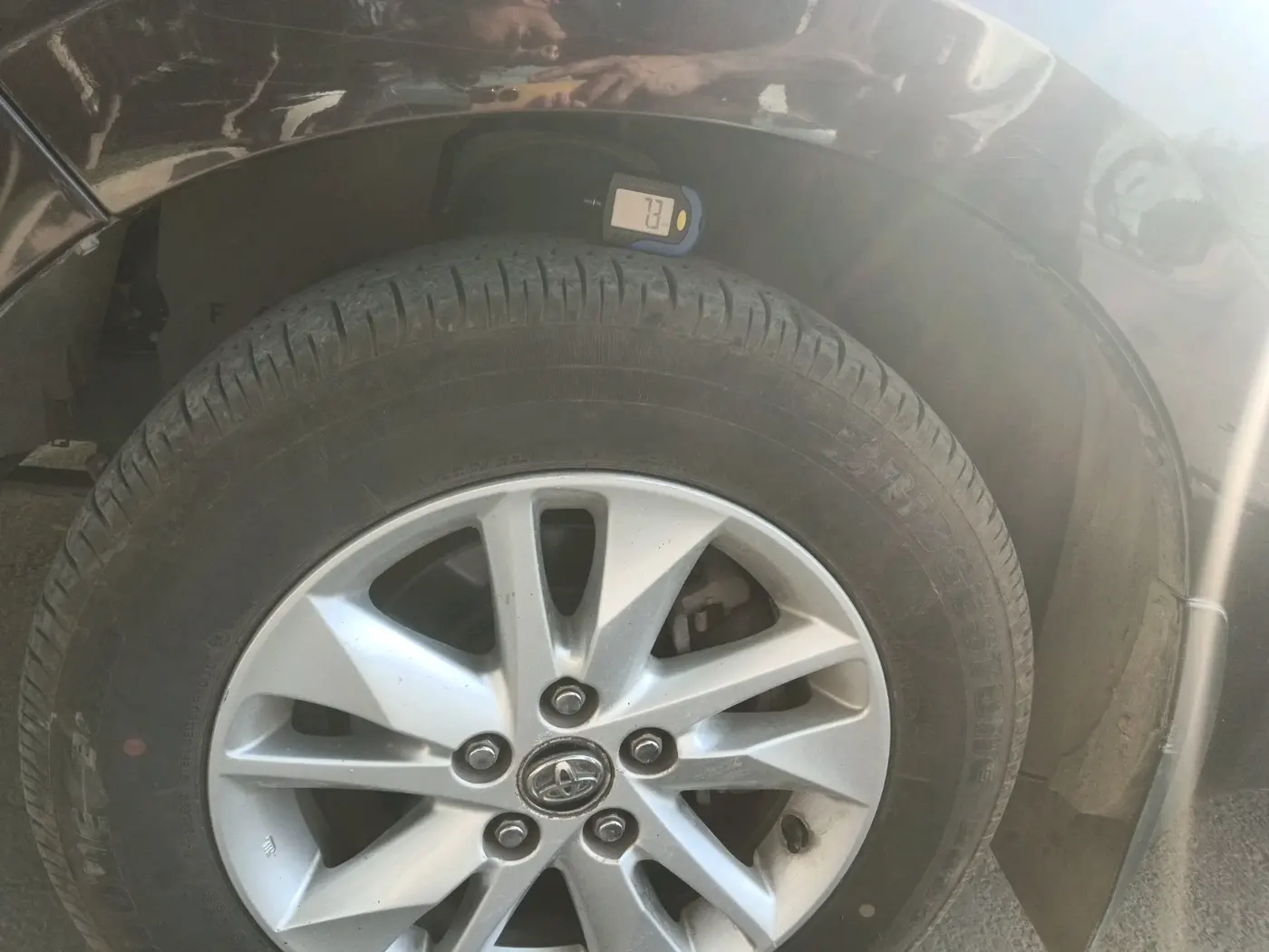 2017 Toyota Innova Crysta 2.7 GX AT 7 STR, Petrol, Automatic, 93,868 km, tyre