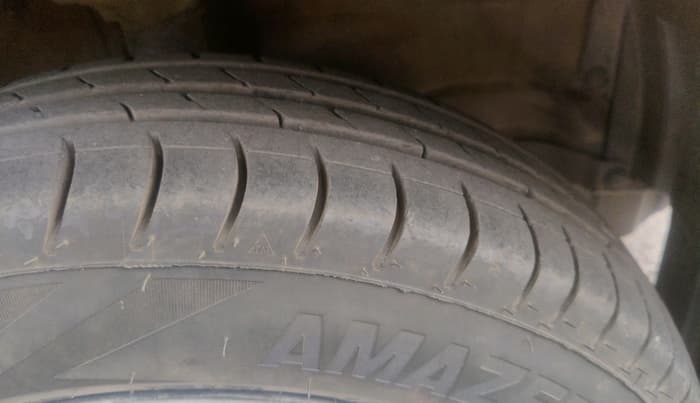 2011 Maruti Wagon R 1.0 LXI, Petrol, Manual, 33,589 km, tyre