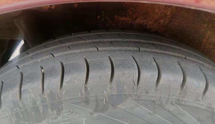2011 Maruti Wagon R 1.0 LXI, Petrol, Manual, 33,589 km, tyre