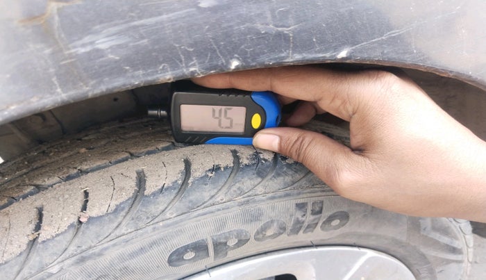 2018 Hyundai Eon MAGNA +, Petrol, Manual, 33,915 km, tyre