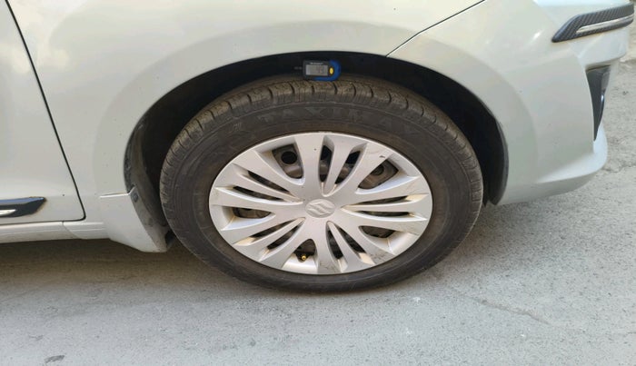 2014 Maruti Ertiga VXI CNG, CNG, Manual, 99,817 km, tyre