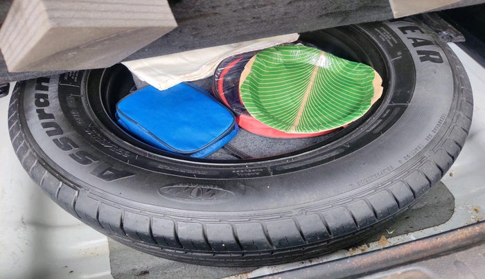 2019 KIA SELTOS HTK PLUS AT 1.5 DIESEL, Diesel, Automatic, 1,88,549 km, tyre