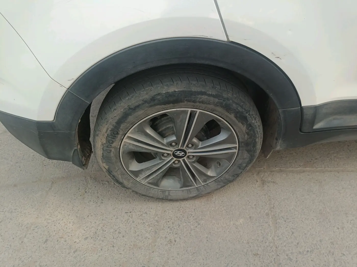 2017 Hyundai Creta SX (O) 1.6 DIESEL, Diesel, Manual, 2,17,931 km, tyre
