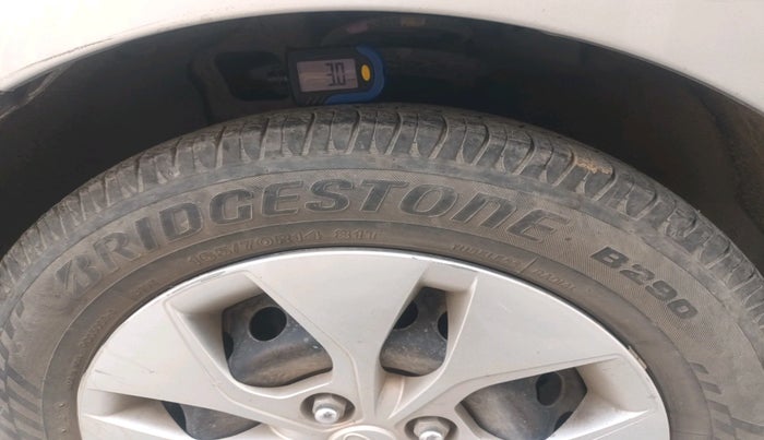 2014 Hyundai Xcent S 1.2, Petrol, Manual, 73,134 km, tyre