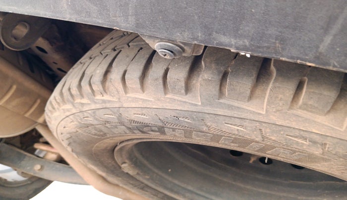 2016 Mahindra XUV500 W6 AT, Diesel, Automatic, 1,62,316 km, tyre