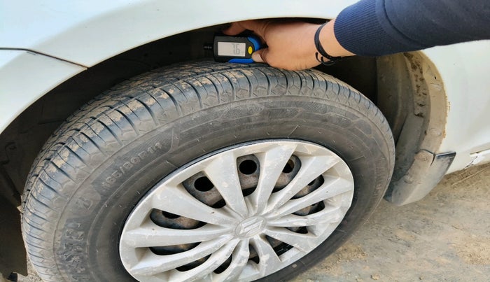 2016 Maruti Swift Dzire VDI, Diesel, Manual, 1,45,153 km, tyre