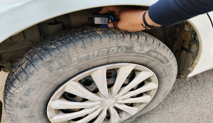 2016 Maruti Swift Dzire VDI, Diesel, Manual, 1,45,153 km, tyre