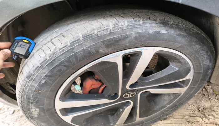 2021 Tata ALTROZ XE PETROL, Petrol, Manual, 59,956 km, tyre