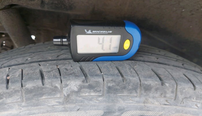 2013 Maruti Wagon R 1.0 VXI, Petrol, Manual, 1,00,320 km, tyre