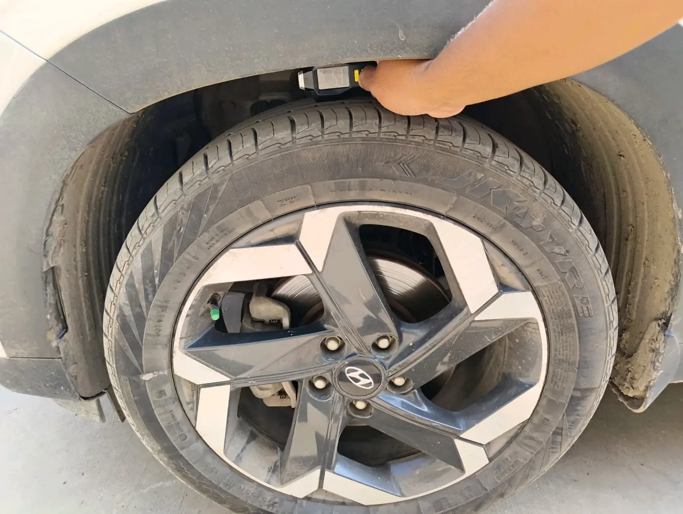 2021 Hyundai ALCAZAR PLATINUM 1.5 MT 7STR, Diesel, Manual, 98,106 km, tyre