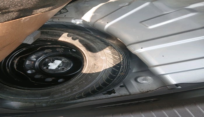 2011 Hyundai i20 SPORTZ 1.2, Petrol, Manual, 1,10,507 km, tyre