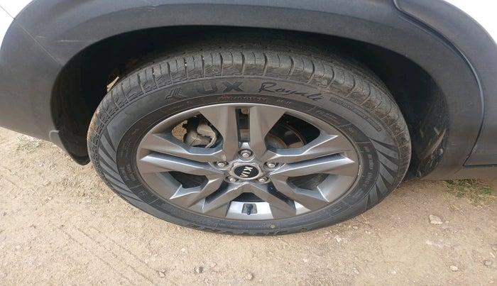 2019 KIA SELTOS HTX PLUS 1.5 DIESEL, Diesel, Manual, 1,95,904 km, tyre