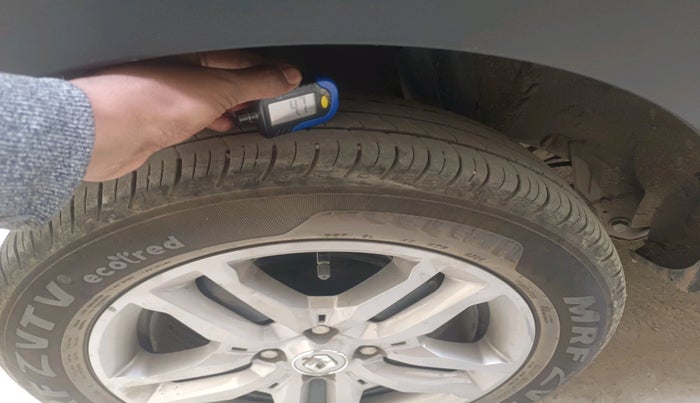 2024 Renault TRIBER RXZ AMT, Petrol, Automatic, 17,156 km, tyre