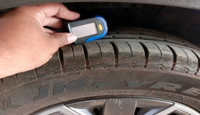 2021 Hyundai VENUE SX 1.5 CRDI, Diesel, Manual, 67,455 km, tyre