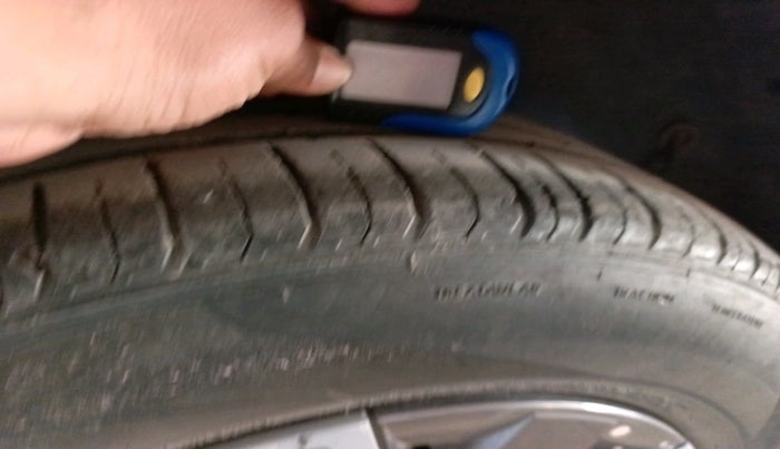 2021 Hyundai VENUE SX 1.5 CRDI, Diesel, Manual, 67,455 km, tyre