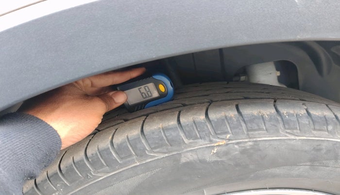 2024 Mahindra XUV300 W4 1.2 PETROL, Petrol, Manual, 41,591 km, tyre