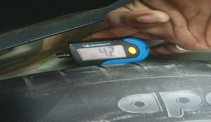 2012 Maruti Swift ZDI, Diesel, Manual, 96,652 km, tyre