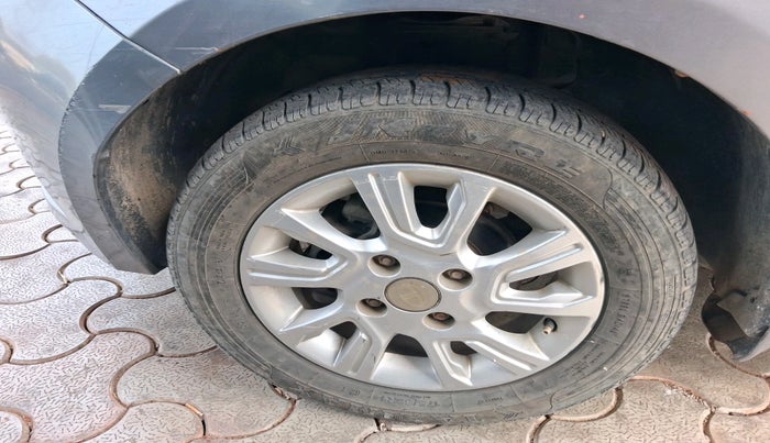 2018 Tata Tiago XZ PETROL, Petrol, Manual, 1,13,000 km, tyre